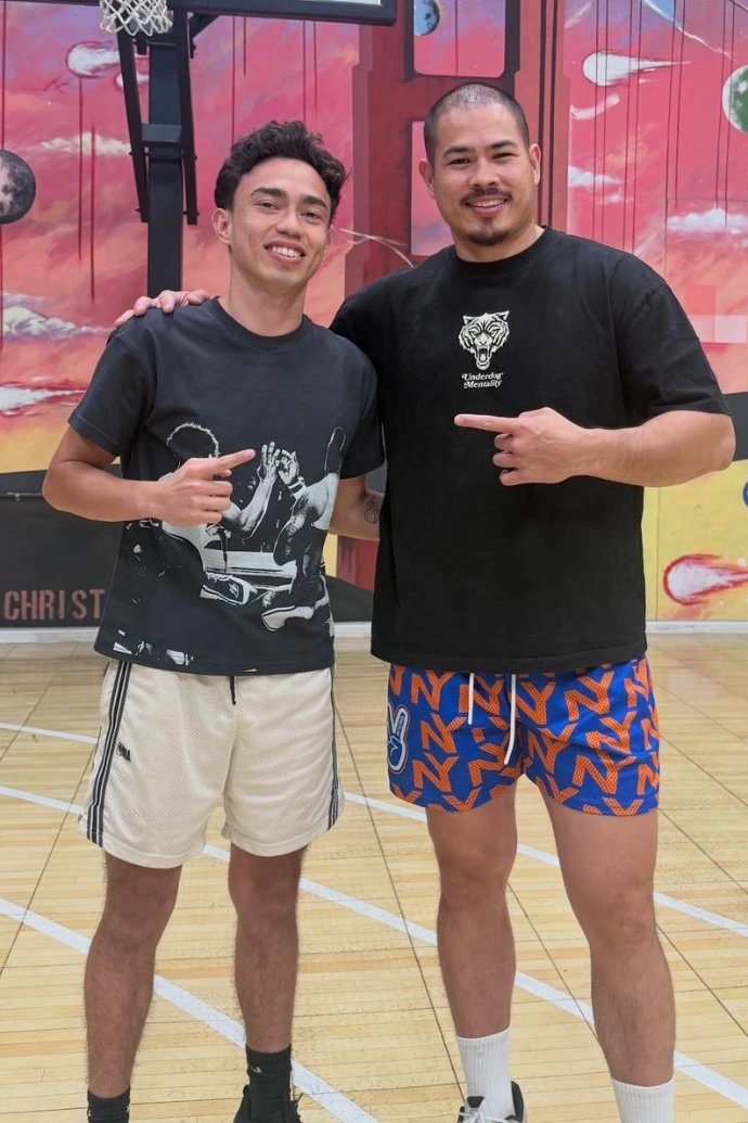 Coach Michael con entrenador extranjero